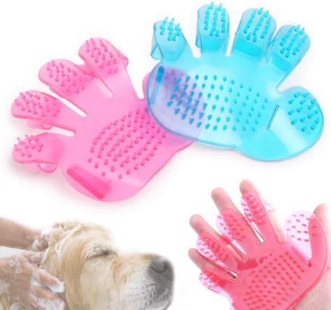 Silicone pet grooming glove for cats and dogs removing loose fur
Pet finger grooming glove massage brush close-up
Dog being groomed with silicone pet glove
Cat hair removal glove reusable grooming tool