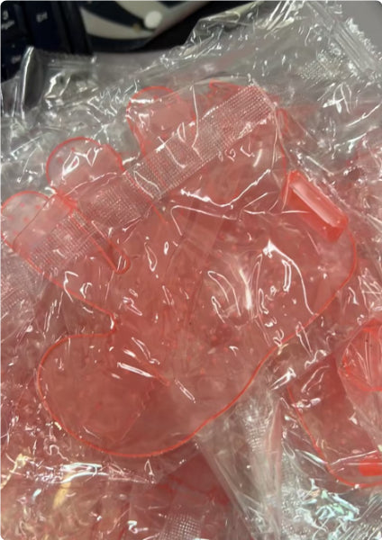 Silicone pet grooming glove for cats and dogs removing loose fur
Pet finger grooming glove massage brush close-up
Dog being groomed with silicone pet glove
Cat hair removal glove reusable grooming tool